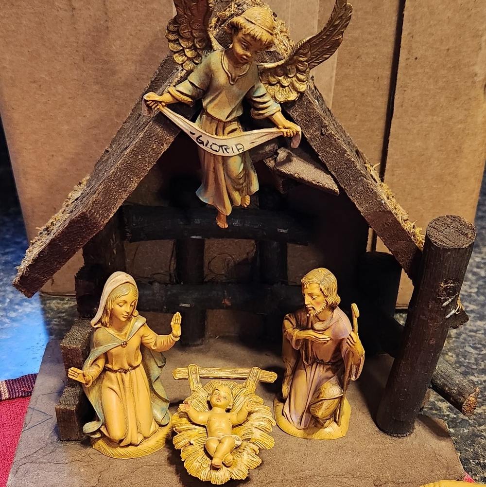 Fontanini Depose Nativity Scene with Angel and Holy Family